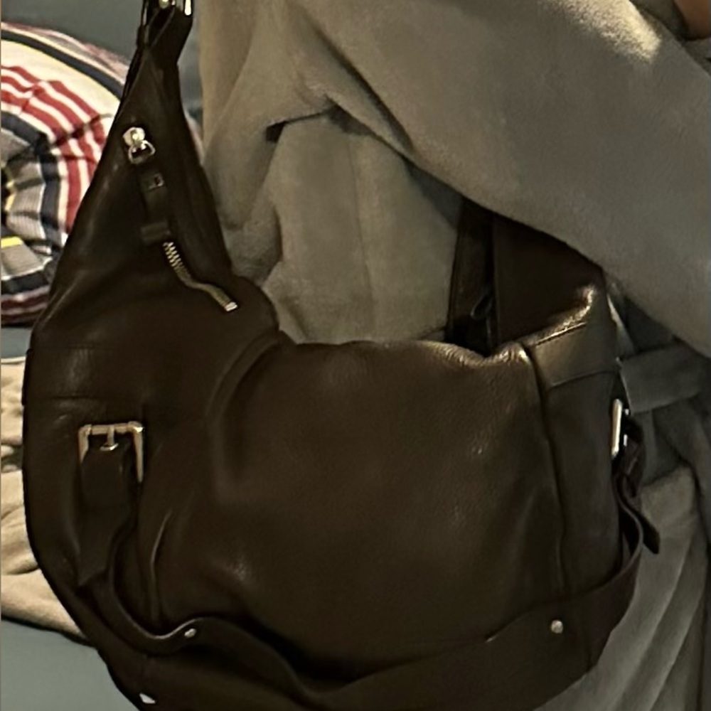 🎉KENNETH COLE BAG🎉 - Picture 7 of 8